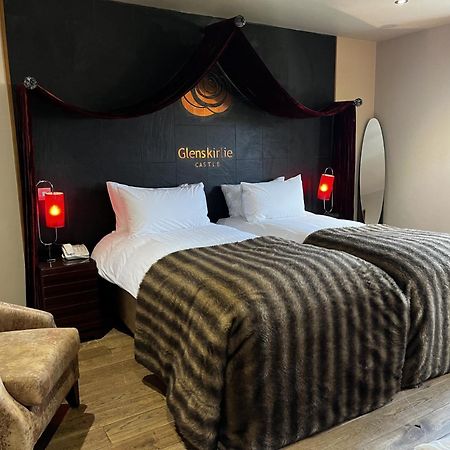 Glenskirlie Castle Hotel Banknock Екстериор снимка